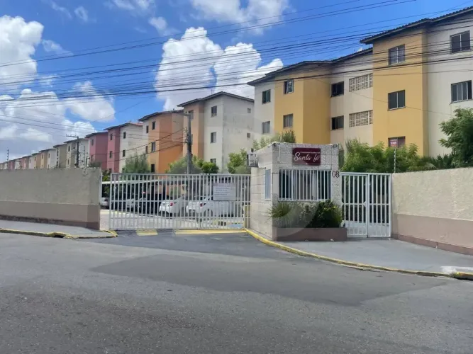 Condomínio Santa Fé: Apartamento com Vista Livre e Portaria 24h