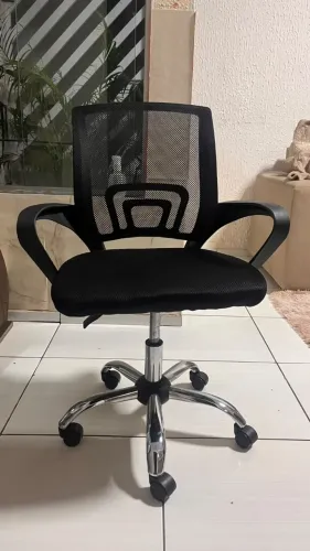 Cadeira de escritorio nova
