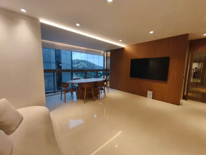 Maravilhoso apartamento finalmente decorado na Enseada do Suá