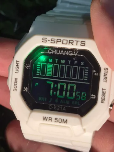 Relógio Digital Esportivo Branco Resistente a Água