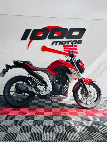 YAMAHA FZ25 FAZER