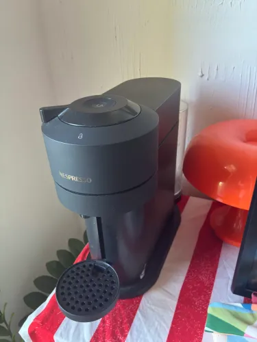 Cafeteira Vertuo Next Preta