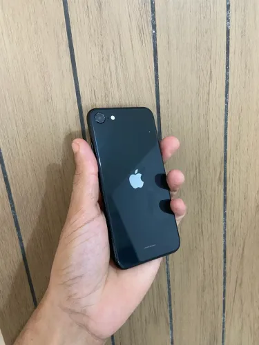 Vendo iPhone SE 2 geração 