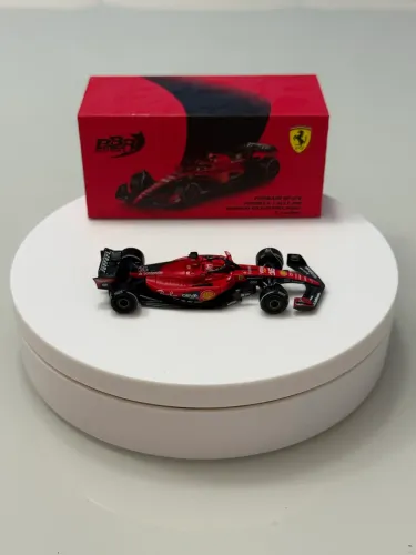 Mini Gt BBR Ferrari F1 Charles Leclerc Nova Lacrada 