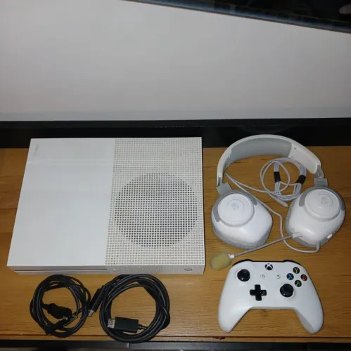 Xbox One S 1TB - Todo Original