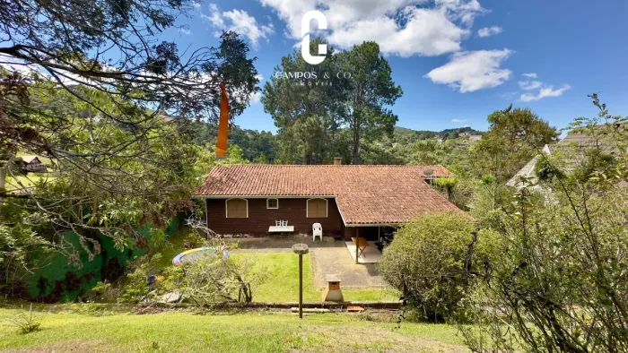 Casa com 305 m² à venda na Vila Natal  Campos do Jordão