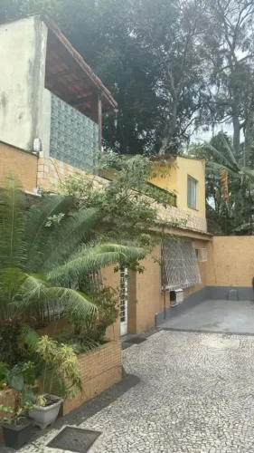 Casa para venda tem 120 metros quadrados com 3 quartos em Nova Cidade - São Gonçalo - RJ