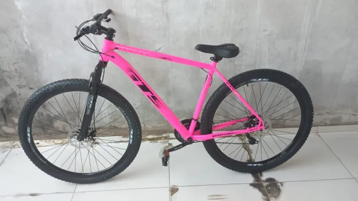 Venda-se bicicleta nova Zera zera uma semana de uso número pra contato *30
