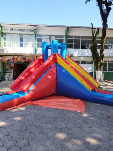 Brinquedo inflável