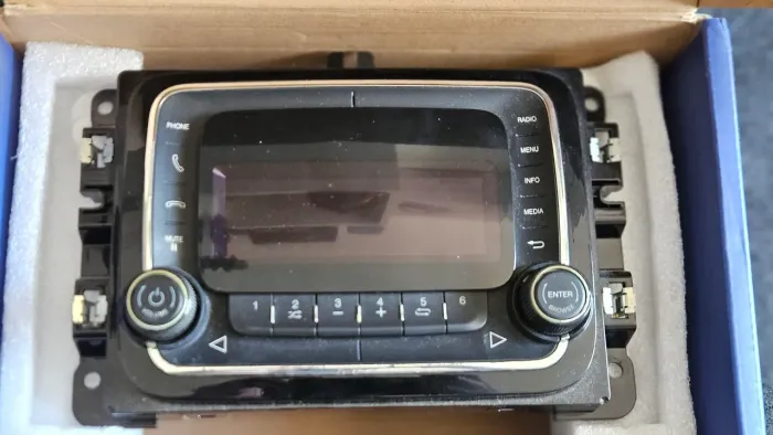 Rádio Multimídia Original Fiat Mobi / Toro / Jeep Renegade Usado
