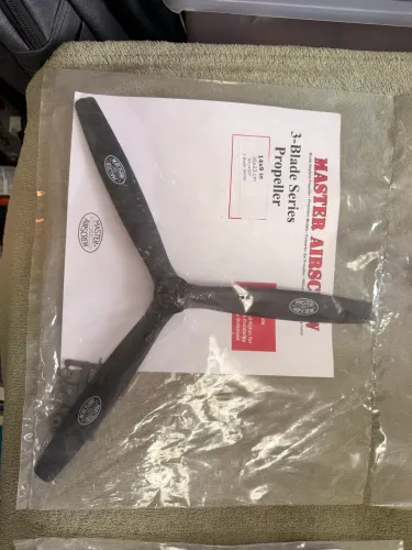 Hélice Tripa Master Airscrew 15/7 e 149