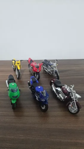 Miniaturas de Motos - Lote com 6 unidades
