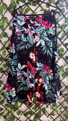 Pantacourt floral Mercatto tamanho P