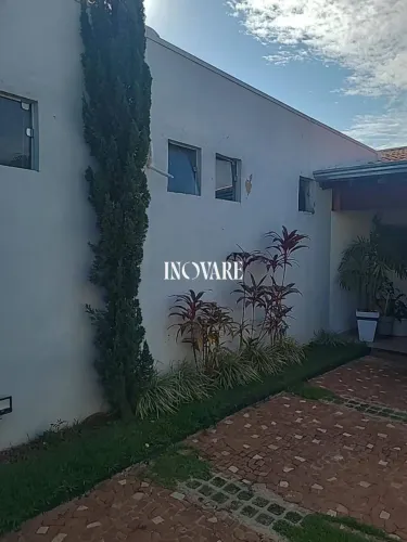 Casa com 2 dormitórios à venda, 180 m² por R$ 560.000 - Jardim Botânico - Uberlândia/MG
