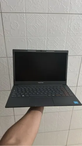 Notebook positivo em ótimo estado