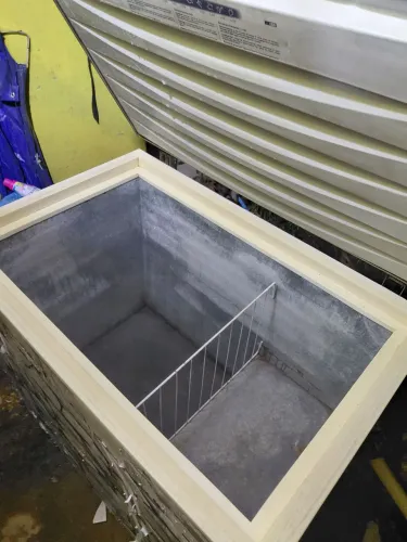 Freezer uma tampa