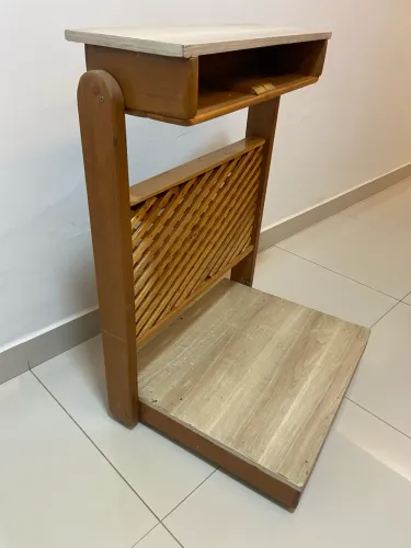 Genuflexório em Madeira 