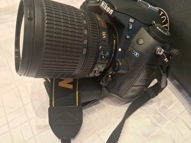 Nikon D7000 + Lente AF-S DX NIKKOR 18-105mm