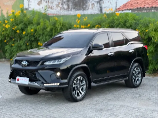 Toyota Hilux SW4 SRX Diamo. 4X4 2.8 TB DIE AUT 2023