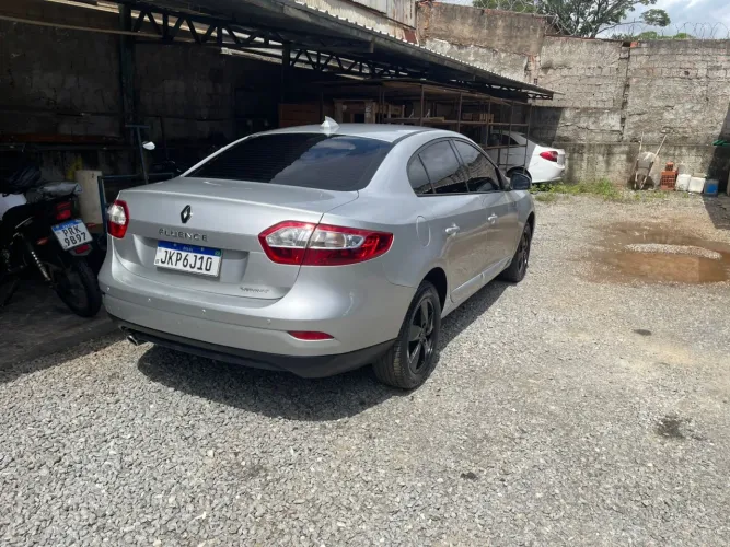 Renault Fluence Sed. Dynamique 2.0 16V Flex Mec. 2014