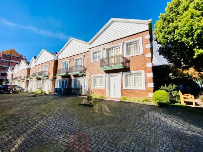 Casa Geminada para Locação em Canela