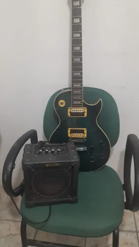 ? guitarra funcionando amplificador