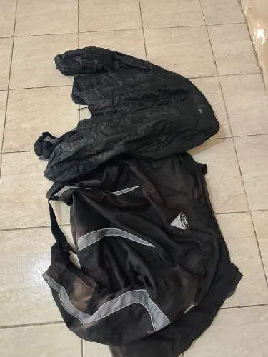 Blusão de motoqueiro pra quem gosta de viajar