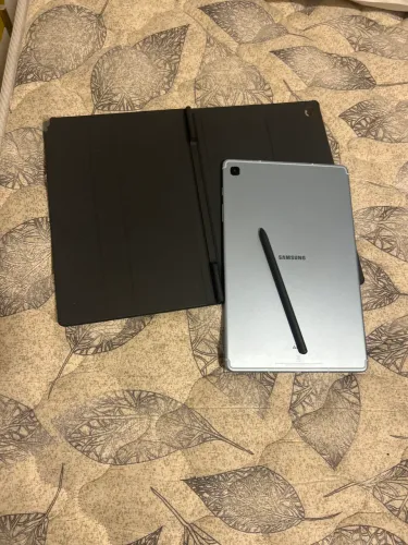 Tablet Samsung Tab S6 li-te em perfeito estado sem marcas de uso