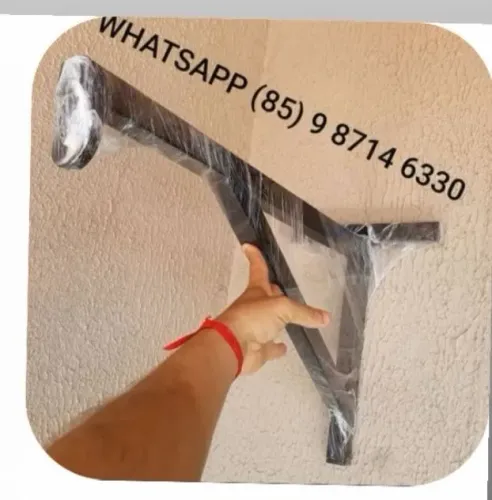 Suporte reforçado pra saco de pancada.  Entrega grátis 