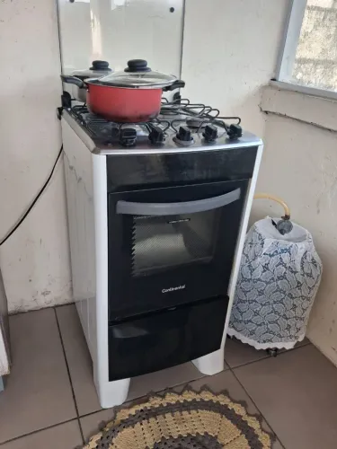 Vendo fogão 4 bocas continental