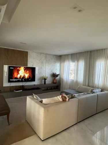 ROYAL PARK - R$ 4.500.000 - Casa á venda, 4 suítes, 400m², 4 vagas, Londrina-PR.