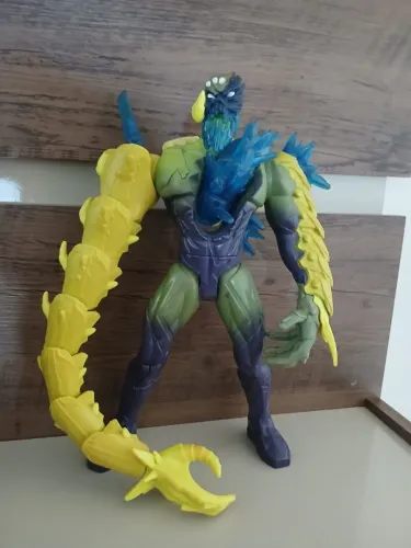 Bonecos Max Steel