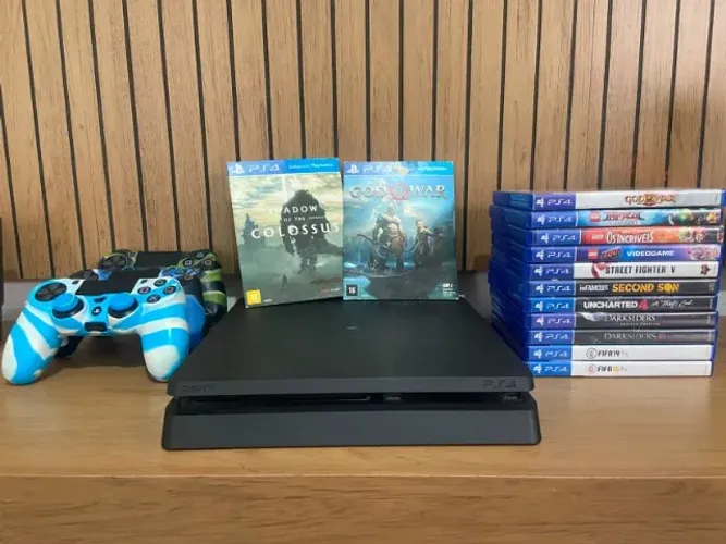 PLAYSTATION 4 SLIM 1TB +13 Jogos