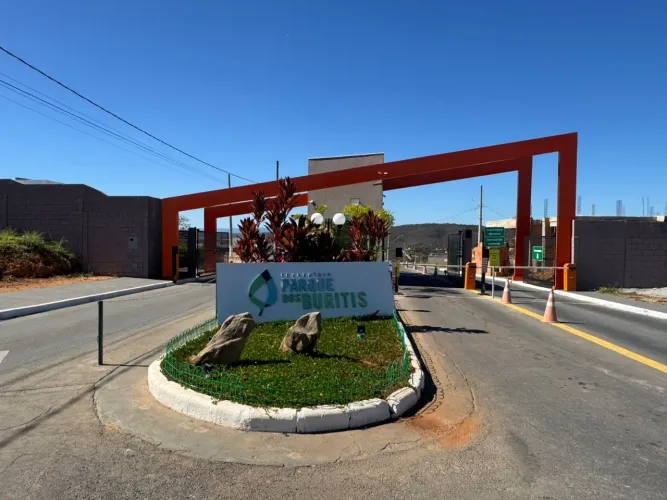 lote em Condomínio, em Lagoa Santa com 360m2.