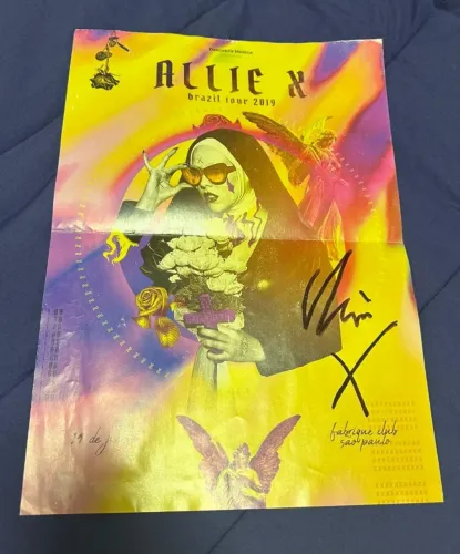 POSTER AUTOGRAFADO Allie X - Brasil 2019