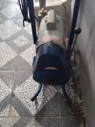 Máquina de limpar foça