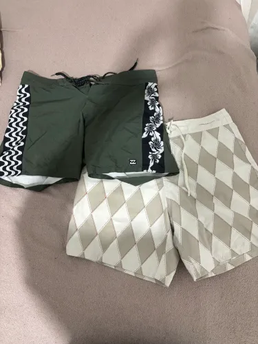 Combo shots Boardshort Billabong Original - Verde Militar e Água Osklen Surting
