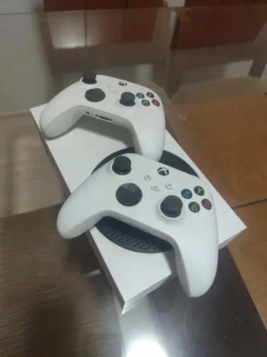 Xbox Series S 512Gb impecável