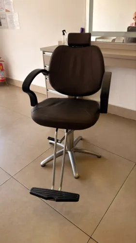 Cadeira para salão fixa