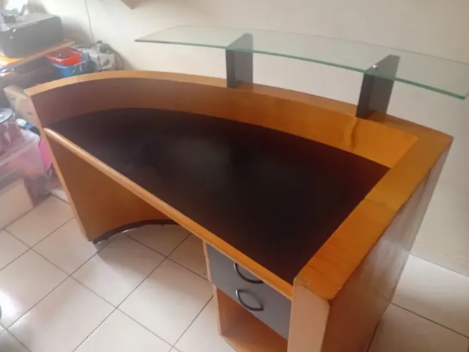 Mesa de recepção pra escritório e clinica de madeira boa