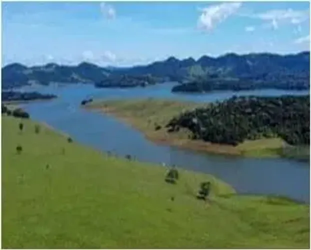 terreno 20 mil m2  Pé na água represa de Piracaia SP