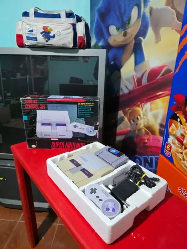Super Nintendo (SNES) Americano CIB - Control Set - Revisado