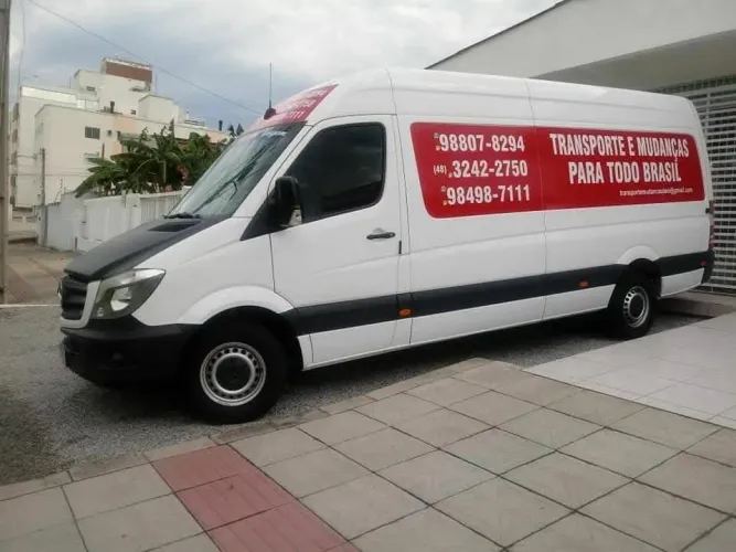 Transportes e mudanças para todo o Brasil 