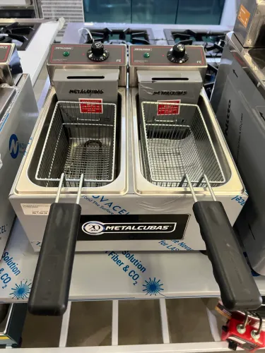 Fritadeira de bancada 2 cestos 3L - pronta entrega 