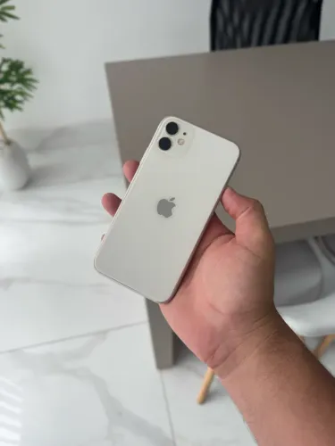 iPhone 11 64 gigas sem Face ID