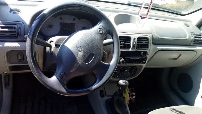 Renault Clio SED RT/ Privilège/ Botic 1.6 16V 4P 2004