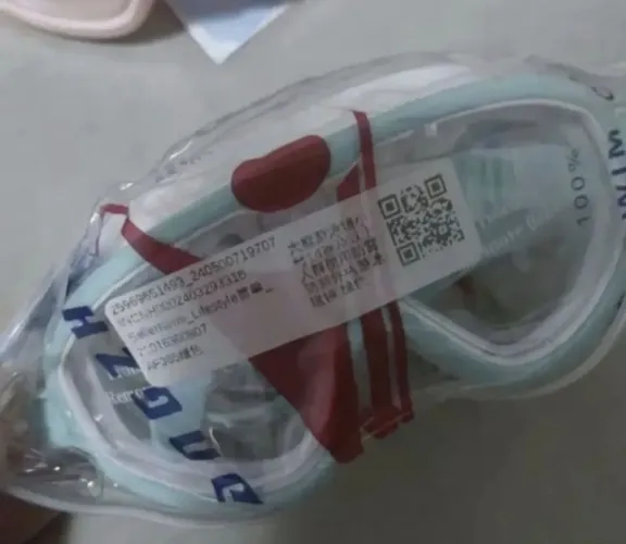 Óculos de natação infantil verde claro ou rosa com feche diferenciado, valor por cada!
