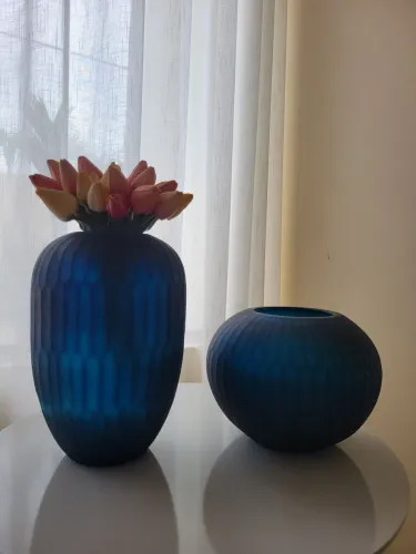 Vaso de vidro azul 