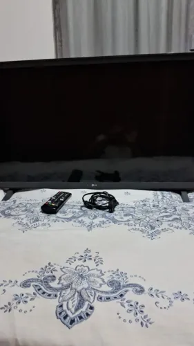Vendo TV LG..32 polegadas..funcionando muito conservada...550.00 reais 
