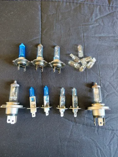 Lâmpadas automotiva H1, H4, H7 e lâmpadas pingo camarão. Tudo novo